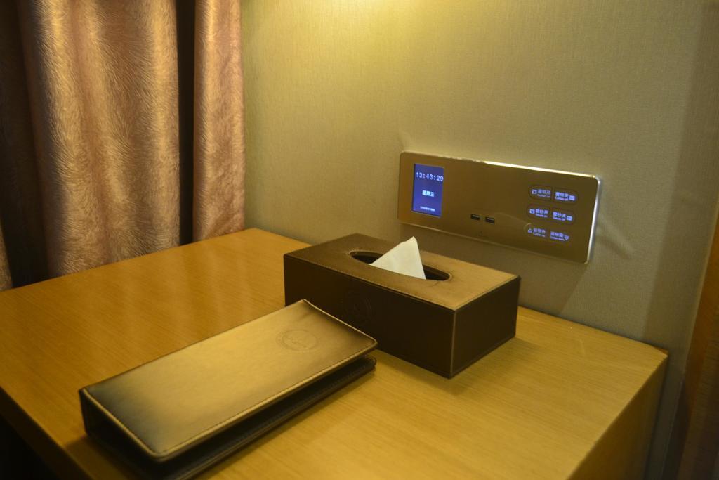 Lavande Hotel Zhuhai Gongbei Port Square Εξωτερικό φωτογραφία