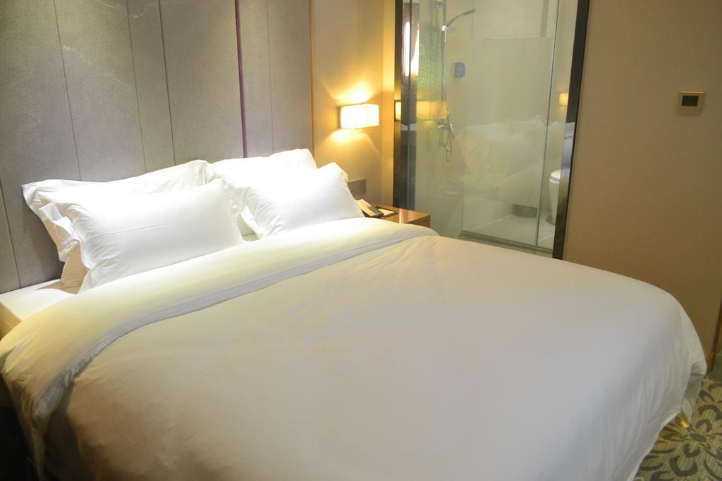 Lavande Hotel Zhuhai Gongbei Port Square Δωμάτιο φωτογραφία